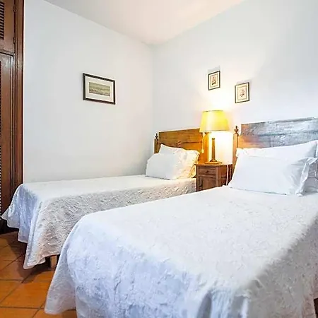 Hotel Casa Da Roseira 2*